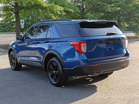 Used 2020 Ford Explorer XLT AWD/4WD image 5