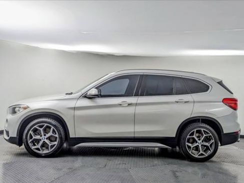 Used 2019 BMW X1 sDrive28i w/ Convenience Package image 3