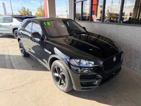 Used 2018 Jaguar F-PACE Premium image 45
