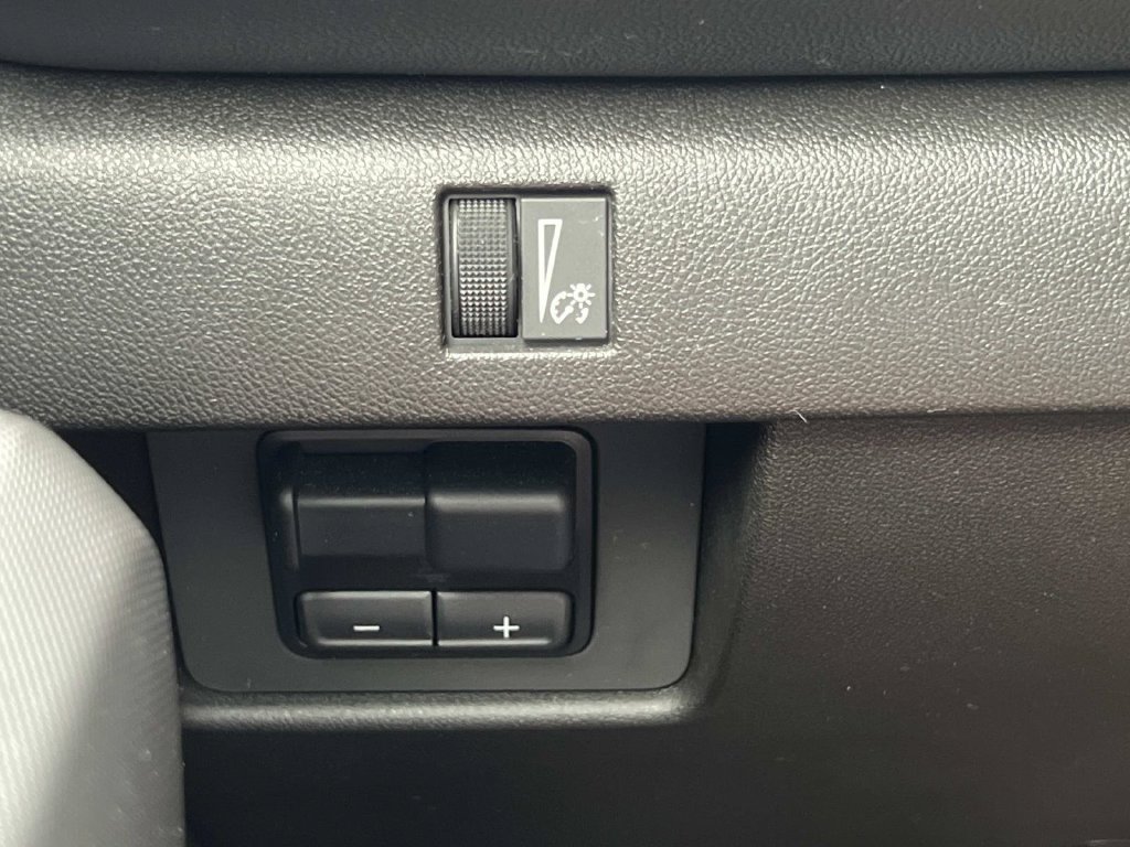 Used 2024 Chevrolet Colorado LT w/ LT Convenience Package III AWD/4WD image 22
