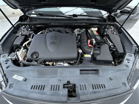 Used 2019 Toyota Avalon Limited image 54