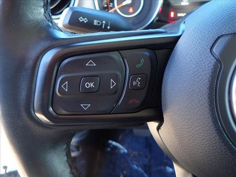 Used 2022 Jeep Wrangler Unlimited Sport image 13