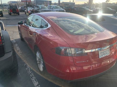 Used 2013 Tesla Model S image 9