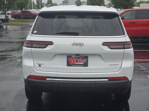 Used 2025 Jeep Grand Cherokee L Laredo w/ Luxury Tech Group I image 16