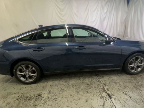 Certified 2024 Honda Accord EX image 9
