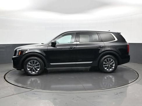 Used 2024 Kia Telluride LX AWD/4WD image 9