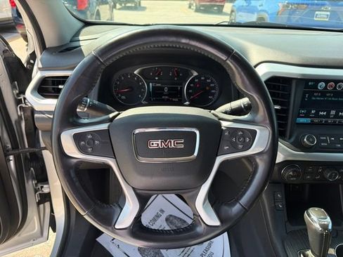 Used 2018 GMC Acadia SLT AWD/4WD image 25