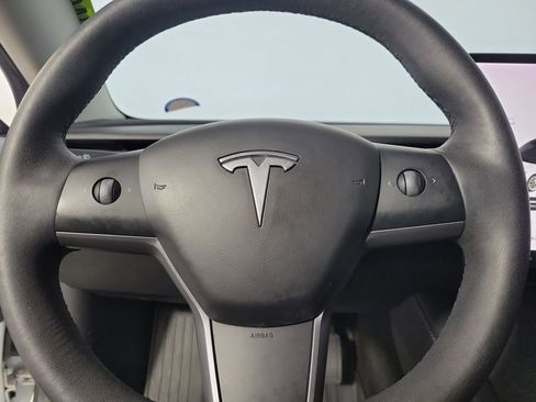 Used 2021 Tesla Model 3 Standard Range Plus RWD image 14