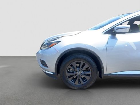 Used 2018 Nissan Murano SV w/ Premium Package FWD image 22