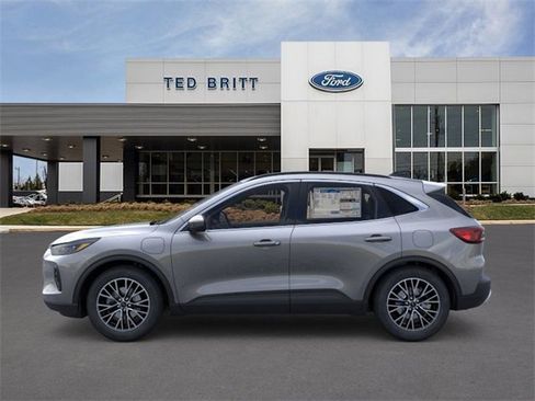 New 2025 Ford Escape SE w/ PHEV Premium Package image 4