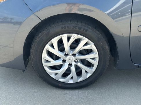 Used 2017 Toyota Corolla LE FWD image 4
