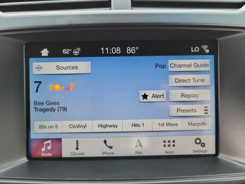 Used 2018 Ford Explorer XLT w/ Equipment Group 202A AWD/4WD image 11