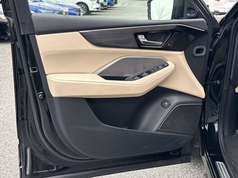 Used 2024 Acura MDX SH-AWD w/ Advance Package image 17