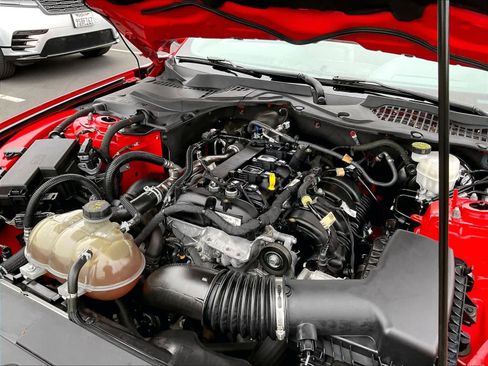 Used 2022 Ford Mustang Premium image 33