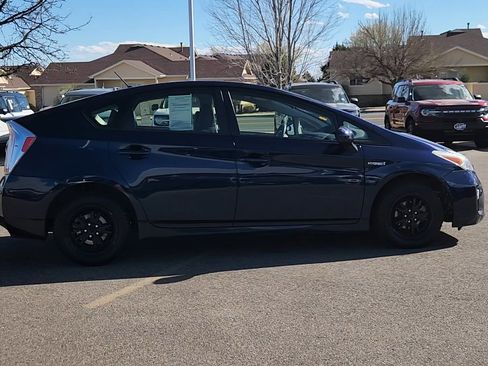 Used 2015 Toyota Prius Two image 11