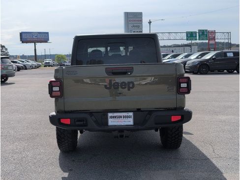 New 2026 Jeep Gladiator Willys image 4