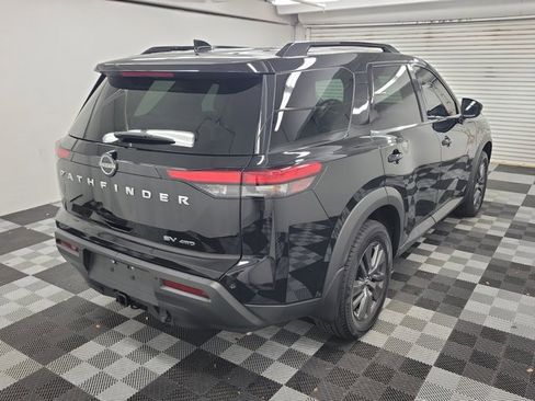 Certified 2022 Nissan Pathfinder SV w/ SV Premium Package image 6