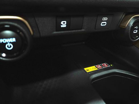 Certified 2025 Toyota Grand Highlander AWD Hybrid image 26