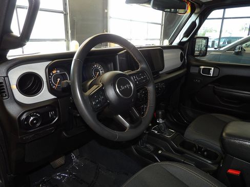 Used 2024 Jeep Wrangler Unlimited Sport AWD/4WD image 26