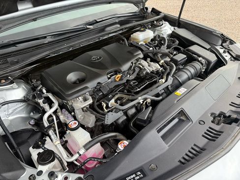Used 2020 Toyota Camry SE FWD image 37