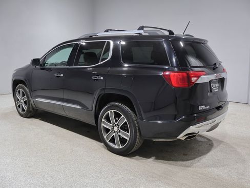 Used 2018 GMC Acadia Denali AWD/4WD image 4