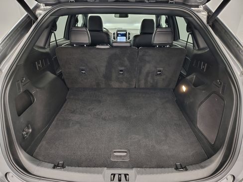 Used 2023 Ford Edge ST image 29