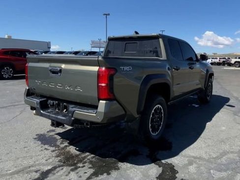 Used 2024 Toyota Tacoma TRD Off-Road w/ TRD Off Road Upgrade Package AWD/4WD image 8
