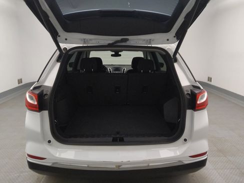 Used 2020 Chevrolet Equinox LT image 29