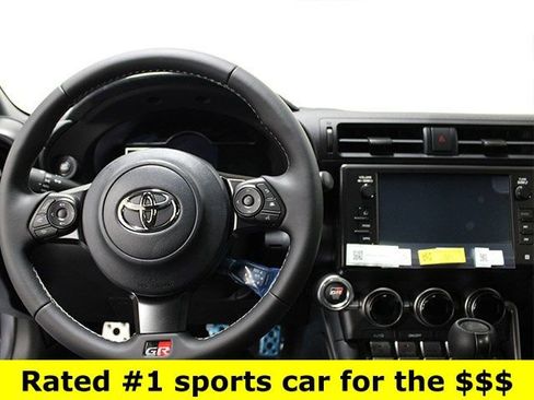 New 2025 Toyota GR86 Premium image 5