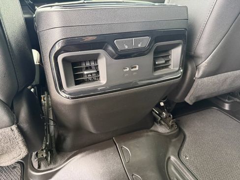 Used 2023 GMC Sierra 1500 AT4 w/ Technology Package AWD/4WD image 15