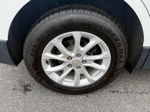 Used 2021 Chevrolet Equinox LS w/ LPO, Blackout Package AWD/4WD image 30