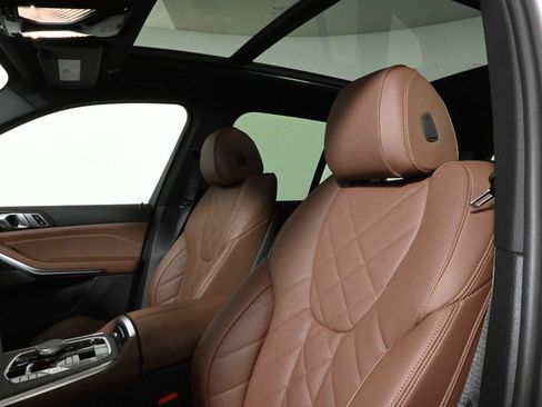 Used 2026 BMW X5 xDrive50e w/ M Sport Package image 17