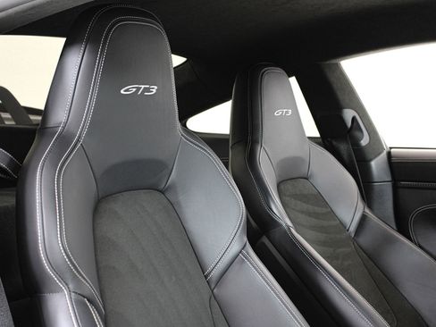 Used 2022 Porsche 911 GT3 RWD image 24