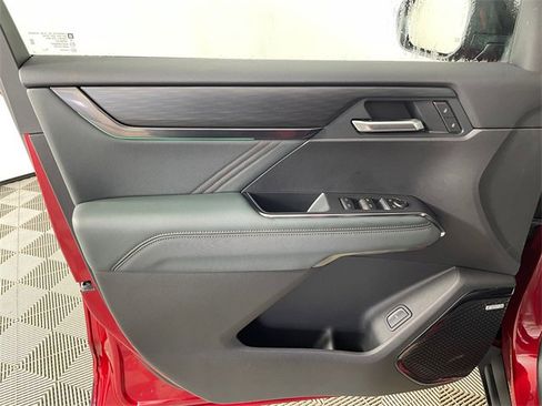 New 2026 GMC Acadia AT4 w/ Luxury Package image 12