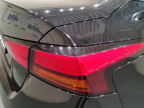 Used 2024 Nissan Altima 2.5 S image 9