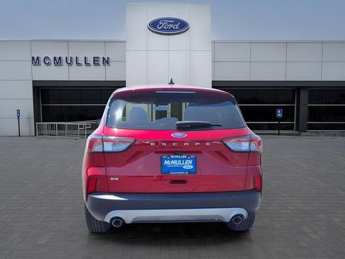 Certified 2022 Ford Escape SE FWD image 4