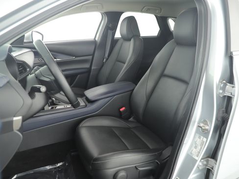 Used 2021 MAZDA CX-30 FWD 2.5 S w/ Select Package image 8