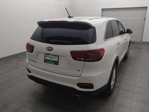 Used 2020 Kia Sorento LX image 7