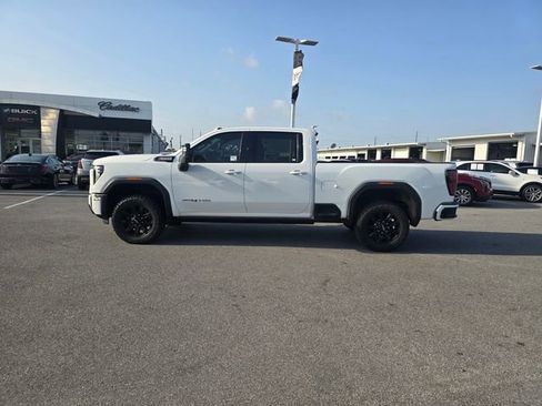 Used 2024 GMC Sierra 2500 AT4 w/ AT4 Premium Plus Package image 8