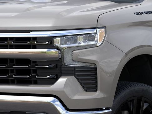 New 2026 Chevrolet Silverado 1500 LT w/ LPO, Dark Essentials Package AWD/4WD image 11