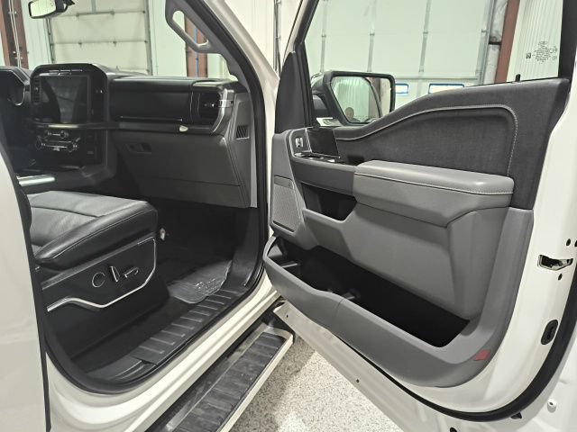 Used 2022 Ford F150 Lariat w/ Equipment Group 502A High AWD/4WD image 22