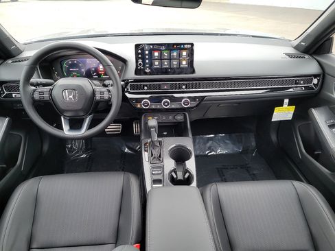 Certified 2025 Honda Civic Sport Touring image 9