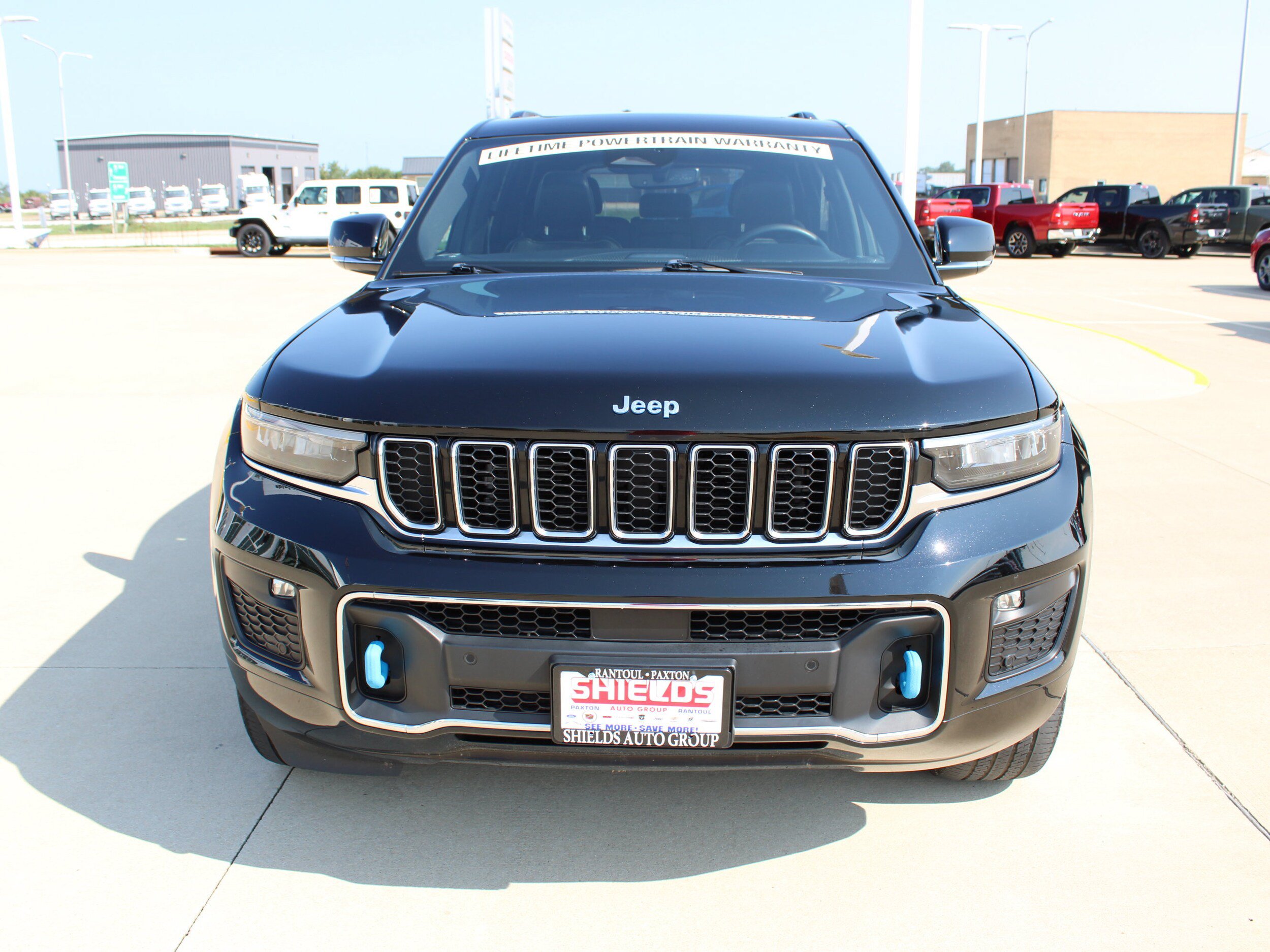 Used 2023 Jeep Grand Cherokee Overland AWD/4WD image 10