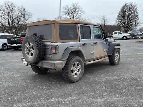 Used 2019 Jeep Wrangler Unlimited Sport S image 7