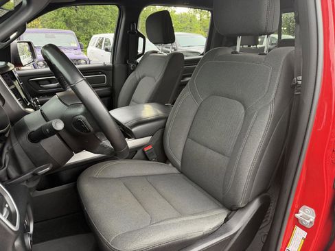 Used 2022 RAM 1500 Big Horn AWD/4WD image 17