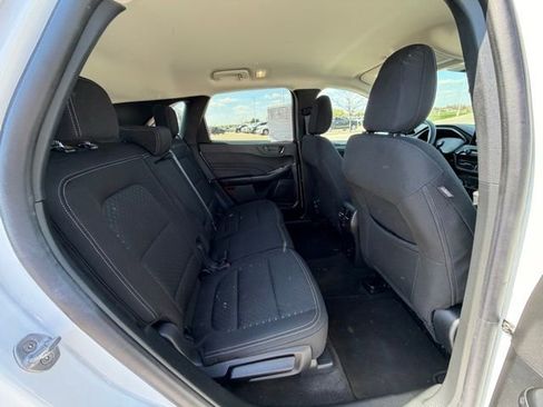 Used 2025 Ford Escape Active AWD/4WD image 23