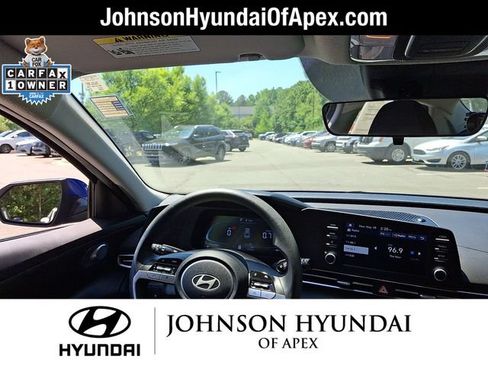 Certified 2024 Hyundai Elantra SE FWD image 12