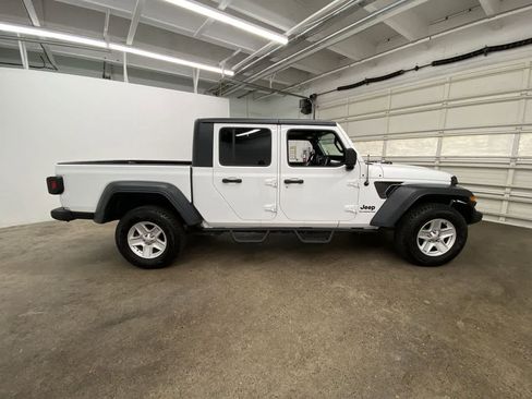 Used 2020 Jeep Gladiator Sport w/ Quick Order Package 24S image 7