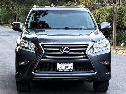 Used 2015 Lexus GX 460 image 10