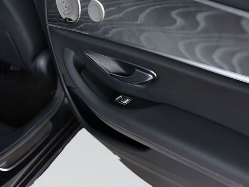 Used 2022 Mercedes-Benz E 350 4MATIC Sedan w/ Driver Assistance Package image 59